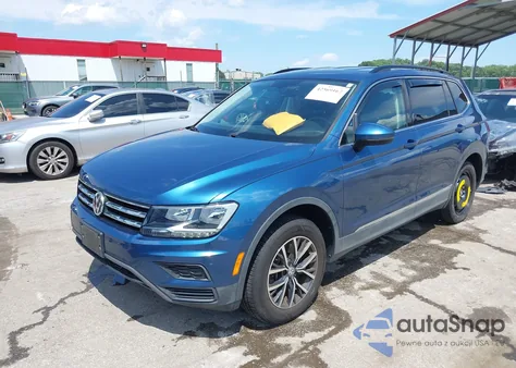 2020 Volkswagen Tiguan 2.0T Se/2.0T Se R-Line Black/2.0T Sel z USA, uszkodzony, nr VIN 3VV2B7AX2LM128959